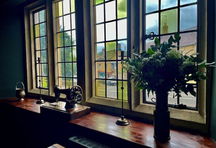 酒店 The Crown At Shipton