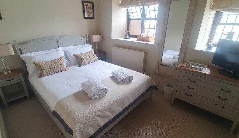 酒店 The Crown At Shipton