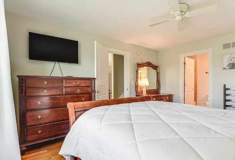 Middle River Retreat W/ 150  Pier: Dogs Welcome!