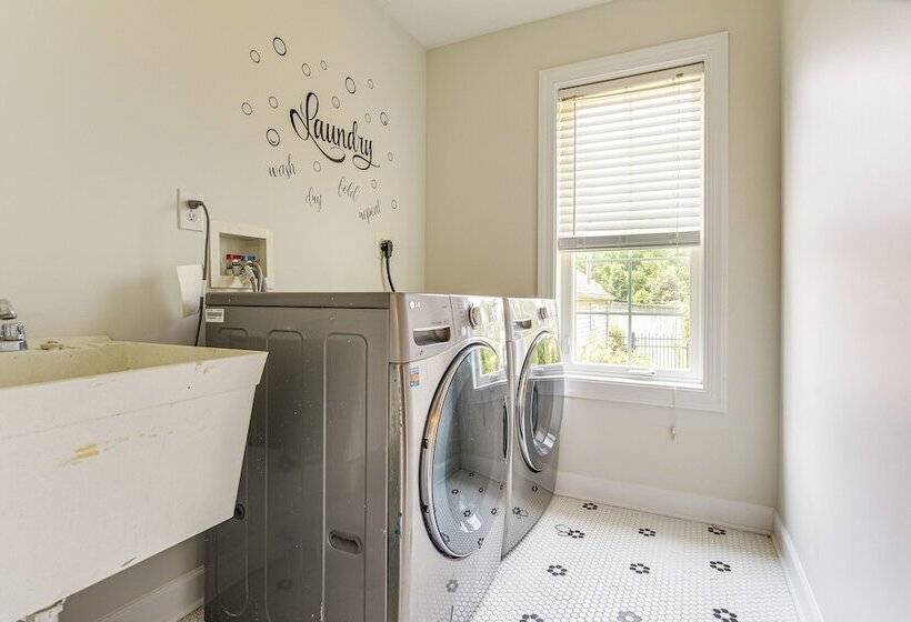 Middle River Retreat W/ 150 Pier: Dogs Welcome!