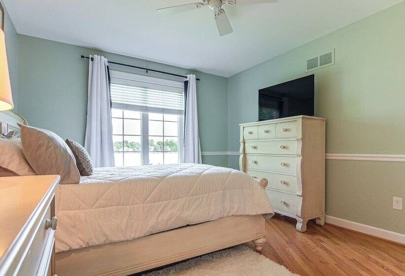 Middle River Retreat W/ 150 Pier: Dogs Welcome!