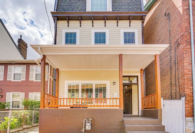 Modern Pittsburgh Home W/ Rooftop Deck & Backyard