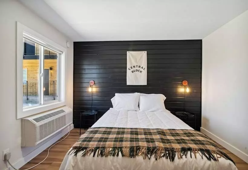 モーテル The Central Block