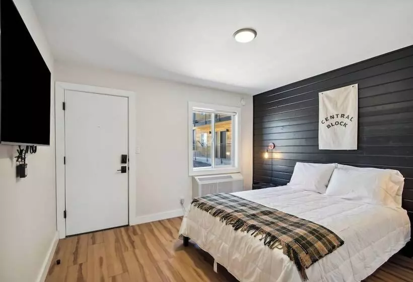 モーテル The Central Block