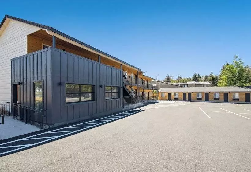 モーテル The Central Block