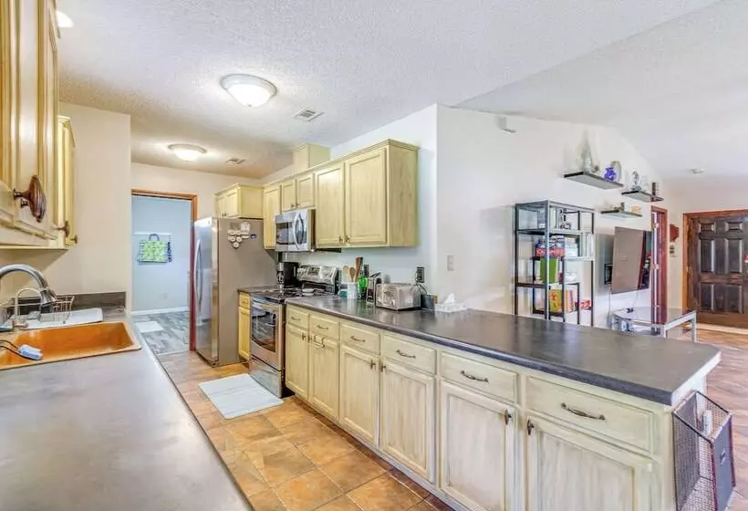 Navarre House W/ Game Room: 5 Mi To Beaches!