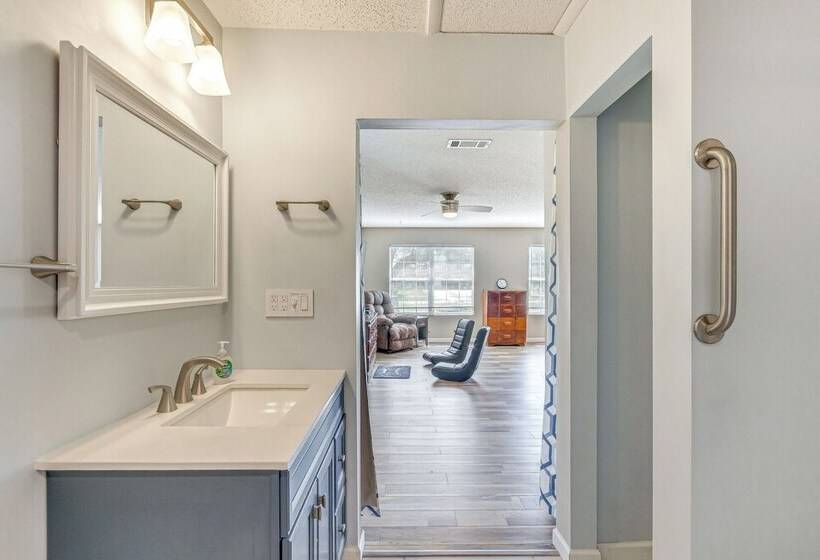 Navarre House W/ Game Room: 5 Mi To Beaches!