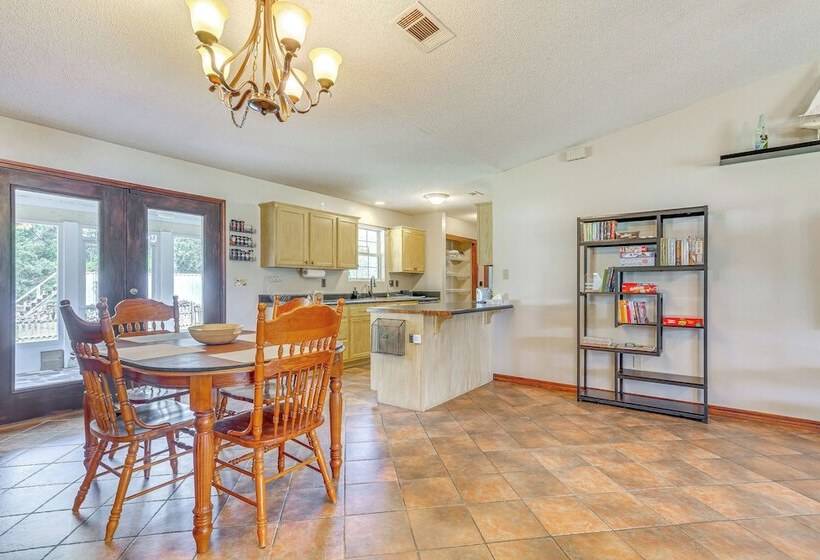 Navarre House W/ Game Room: 5 Mi To Beaches!