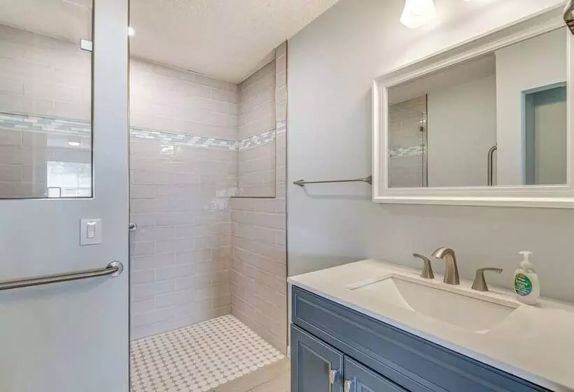 Navarre House W/ Game Room: 5 Mi To Beaches!