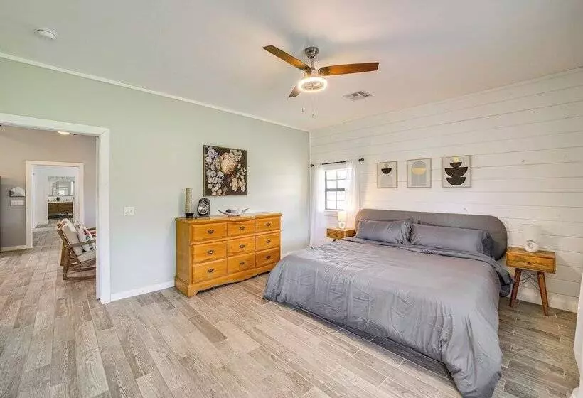 Peaceful Vinita Home W/ Fire Pit: 11 Mi To Lake!