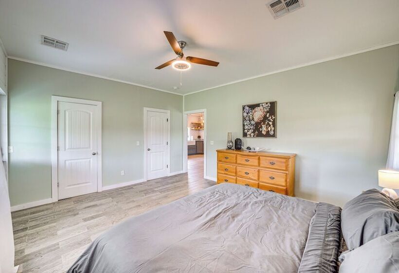 Peaceful Vinita Home W/ Fire Pit: 11 Mi To Lake!