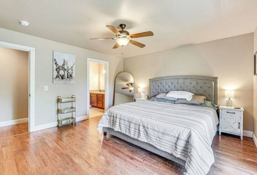 Pet Friendly Klamath Falls Home W/ Private Yard!