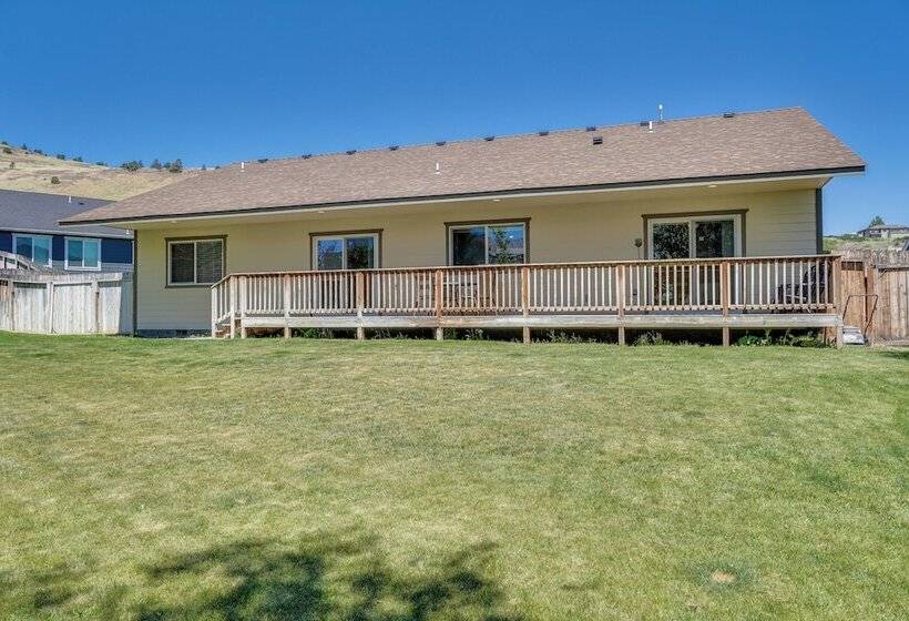 Pet Friendly Klamath Falls Home W/ Private Yard!