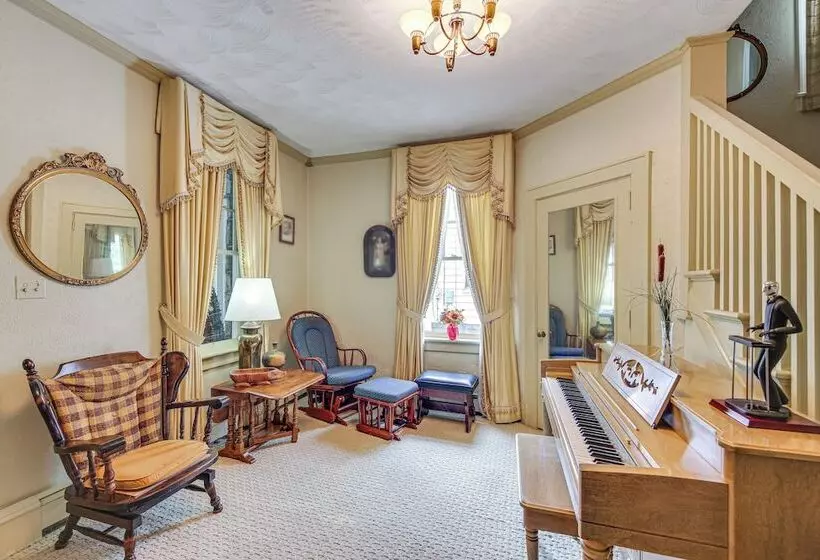 15 Mi To Seven Springs Resort: Somerset Home!