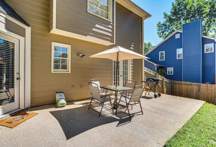 Powder Springs Home W/ Grill: 11 Mi To Six Flags!