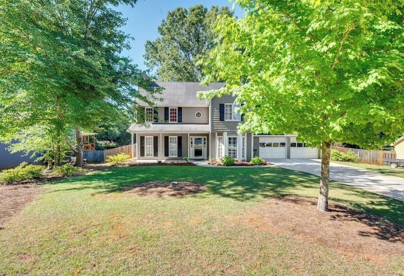 Powder Springs Home W/ Grill: 11 Mi To Six Flags!
