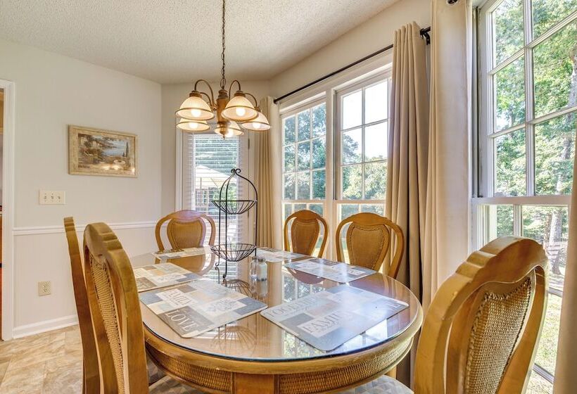 Powder Springs Home W/ Grill: 11 Mi To Six Flags!