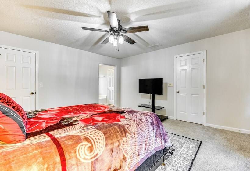 Powder Springs Home W/ Grill: 11 Mi To Six Flags!