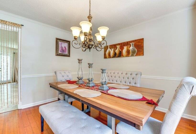 Powder Springs Home W/ Grill: 11 Mi To Six Flags!