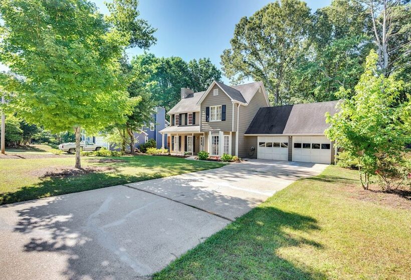 Powder Springs Home W/ Grill: 11 Mi To Six Flags!