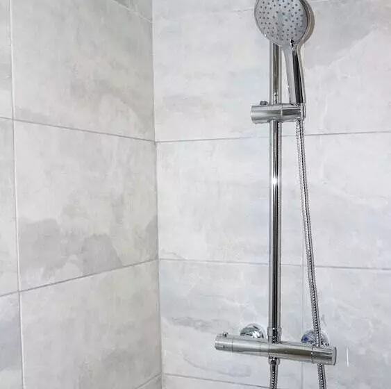 Residenssi The Oasis   For Contractors And Individuals