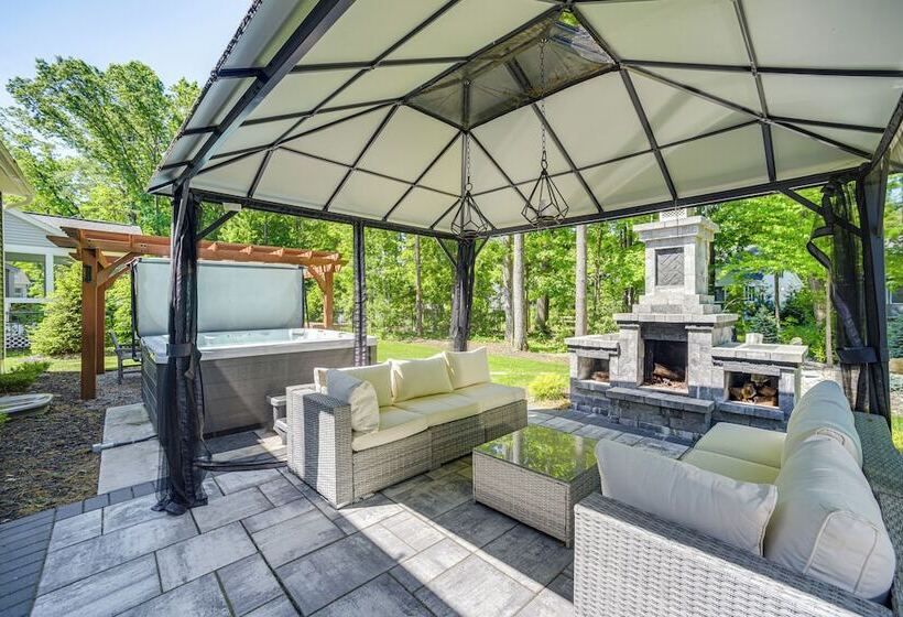 Saratoga Lake Retreat < 5 Mi To Horse Races & Golf