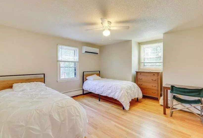 Spacious East Haddam Retreat W/ Private Pool!