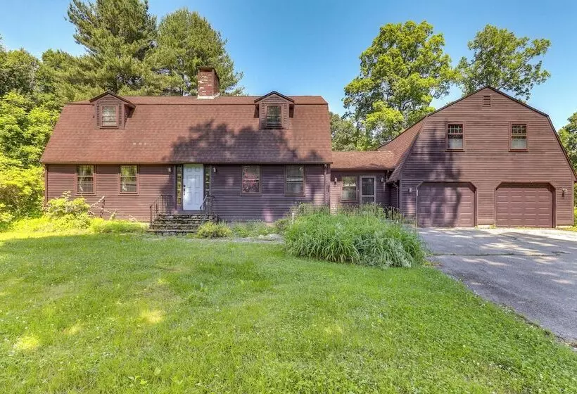 Spacious East Haddam Retreat W/ Private Pool!