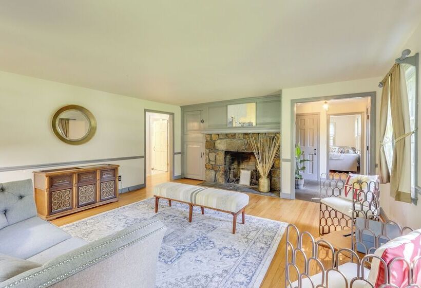 Spacious East Haddam Retreat W/ Private Pool!