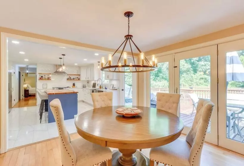 Spacious East Haddam Retreat W/ Private Pool!