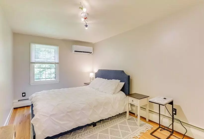 Spacious East Haddam Retreat W/ Private Pool!
