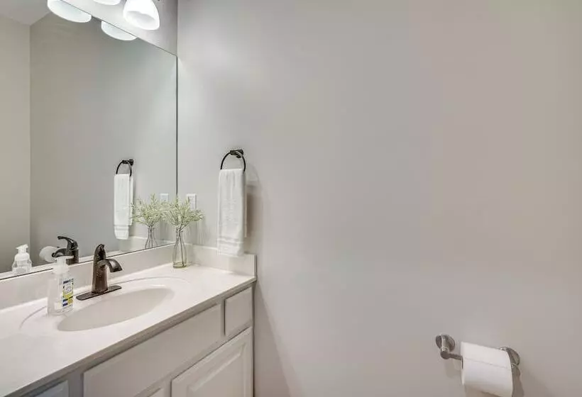 Spacious Thornville Home ~ 8 Mi To Buckeye Lake!