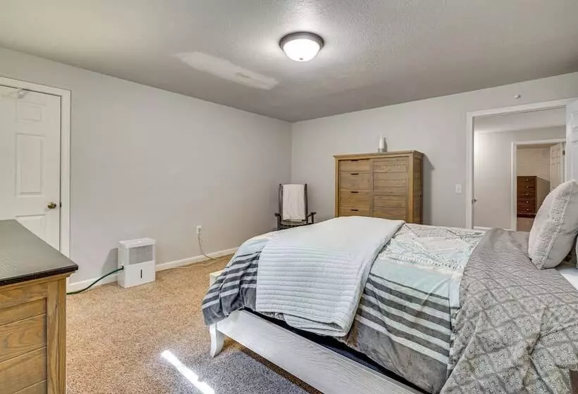 Spacious Thornville Home ~ 8 Mi To Buckeye Lake!