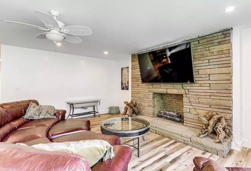 Spacious Waynesville Retreat W/ Yard & Patio!