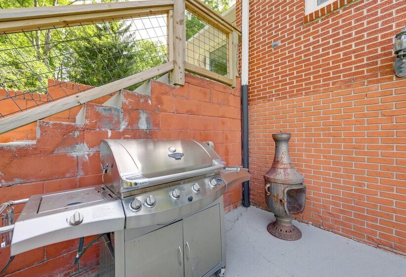 Spacious Waynesville Retreat W/ Yard & Patio!