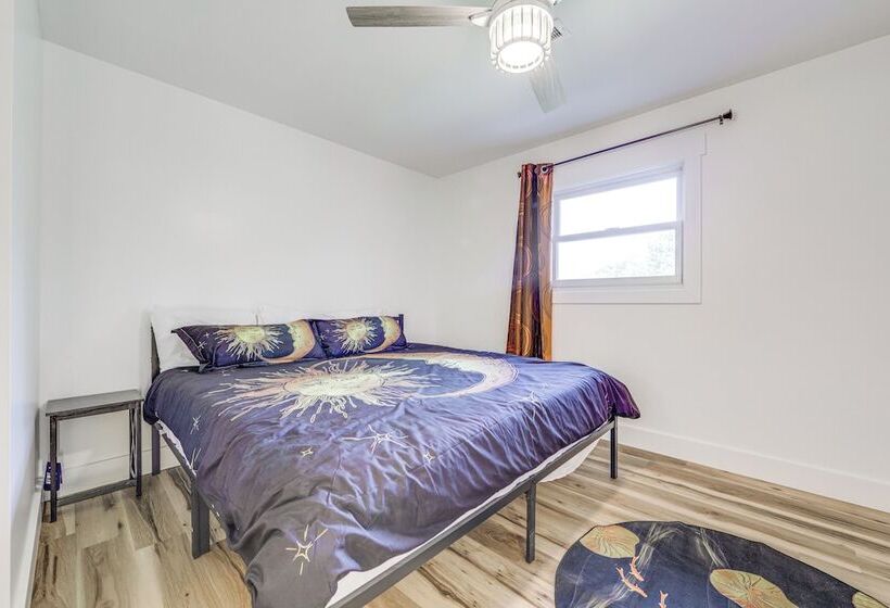 Spacious Waynesville Retreat W/ Yard & Patio!