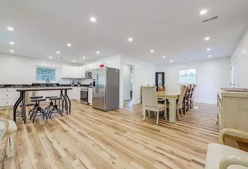 Spacious Waynesville Retreat W/ Yard & Patio!