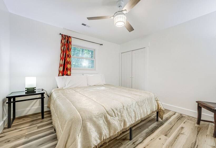 Spacious Waynesville Retreat W/ Yard & Patio!