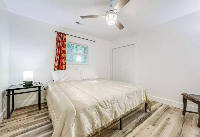 Spacious Waynesville Retreat W/ Yard & Patio!