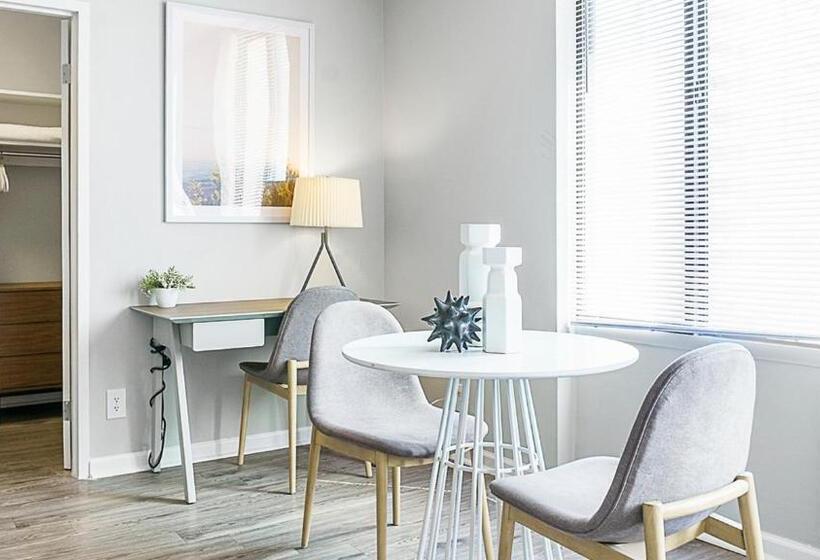 Three Rivers Apartments By Barsala