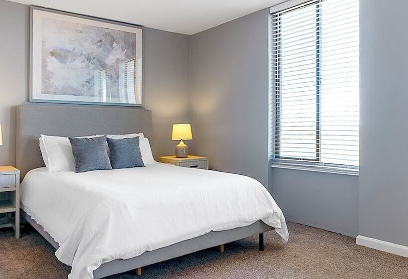 Three Rivers Apartments By Barsala