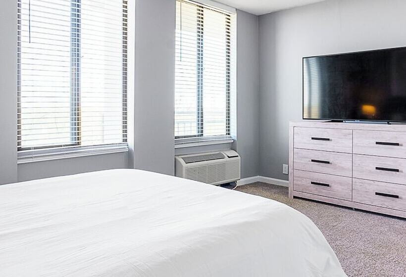 Three Rivers Apartments By Barsala