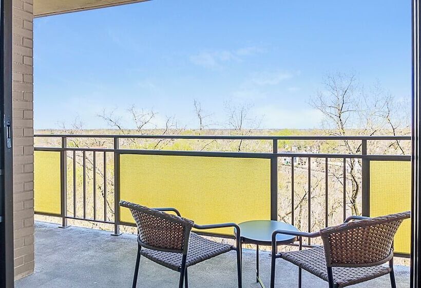 Three Rivers Apartments By Barsala