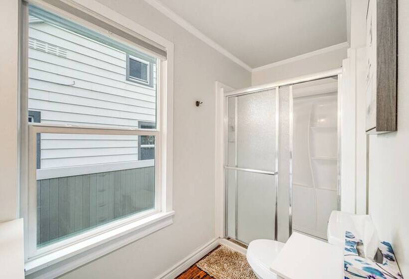 Updated Spokane Home W/ Furnished Patio Near Dtwn!