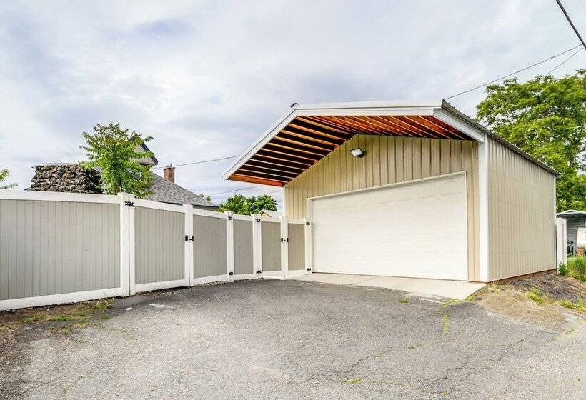 Updated Spokane Home W/ Furnished Patio Near Dtwn!