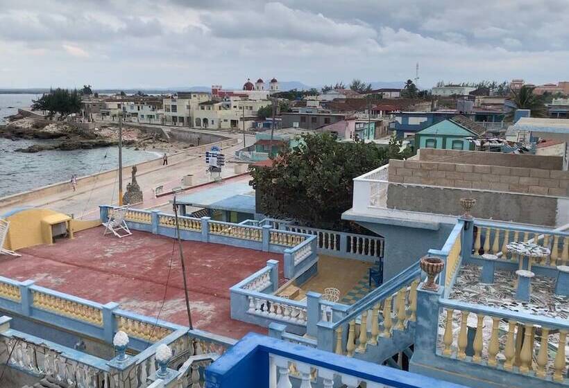 Bs & Hostal Las Brisas