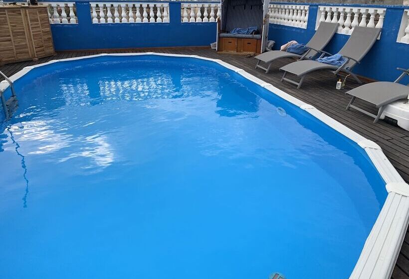 Bs & Hostal Las Brisas