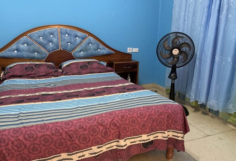 Bs & Hostal Las Brisas