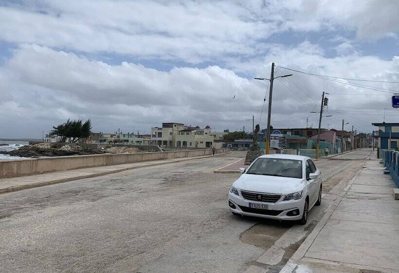 Bs & Hostal Las Brisas