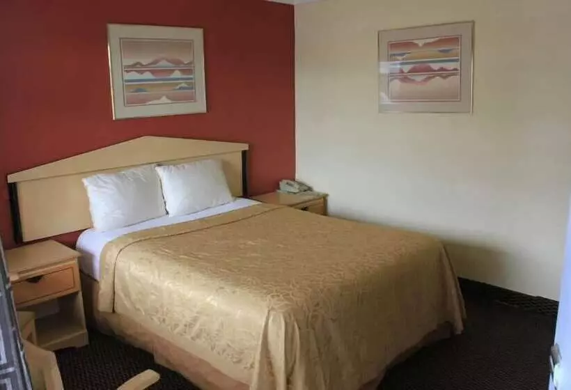 مُتل Economy Inn